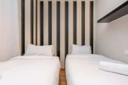 Bright And Modern Duplex With Terrace In Eixample District P2