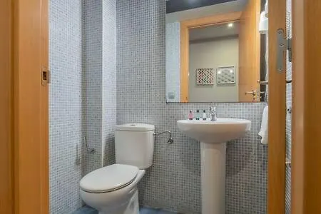 Bright And Modern Duplex With Terrace In Eixample District P2 *