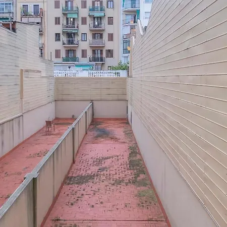 アパート Bright And Modern Duplex With Terrace In Eixample District P2 バルセロナ