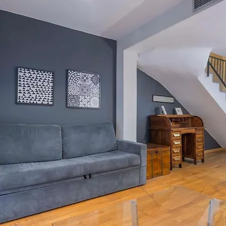 Bright And Modern Duplex With Terrace In Eixample District P2 バルセロナ