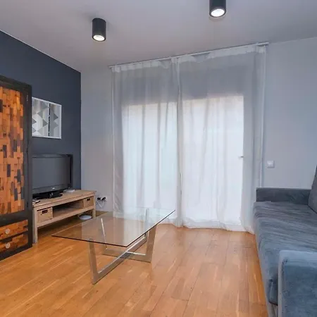 Bright And Modern Duplex With Terrace In Eixample District P2 *
